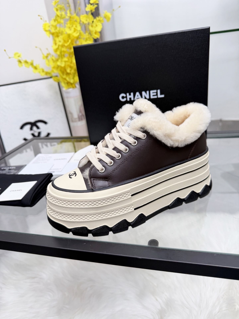 Ch**el sport shoes